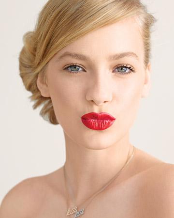 The Girls, hair, beauty, red lipstick