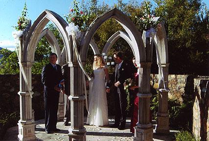 Venues, http://www.castleonhill.com/weddings.html