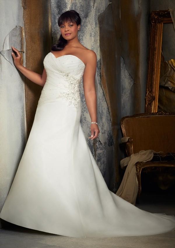 My Stuff, https://www.eudances.com/en/mori-lee/773-mori-lee-julietta-3132-plus-size-wedding-dress.ht