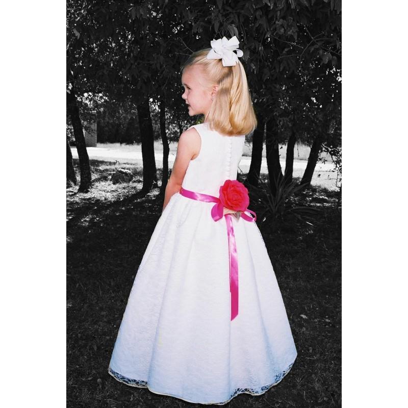 My Stuff, https://www.homoclassic.com/en/rosebud/12045-rosebud-fashions-flowergirl-dresses-style-510