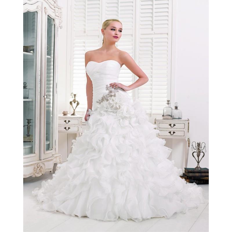 My Stuff, Charming A-line Strapless Beading Lace Ruching Sweep/Brush Train Organza Wedding Dresses -