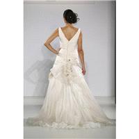 Ian Stuart - Bridal Fall 2013 878094 - granddressy.com