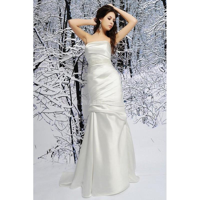 My Stuff, Fabulous Silk Like Satin Fit N Flare Strapless Natural Waist Brush Train Wedding Gown - Co