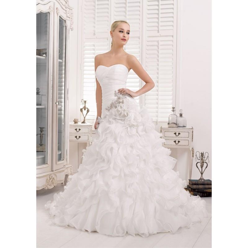 My Stuff, Divina Sposa, 132-14 - Superbes robes de mariée pas cher | Robes En solde | Divers Robes d