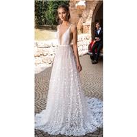 Elihav Sasson 2018 Aline Sexy Sleeveless Chapel Train Blush Deep Plunging V-Neck Hand-made Flowers T