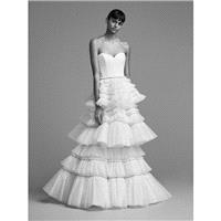 Viktor&Rolf Fall/Winter 2018 Sweetheart Sleeveless Ivory Sweet Tiered Gown Floor-Length Fall Ruffle