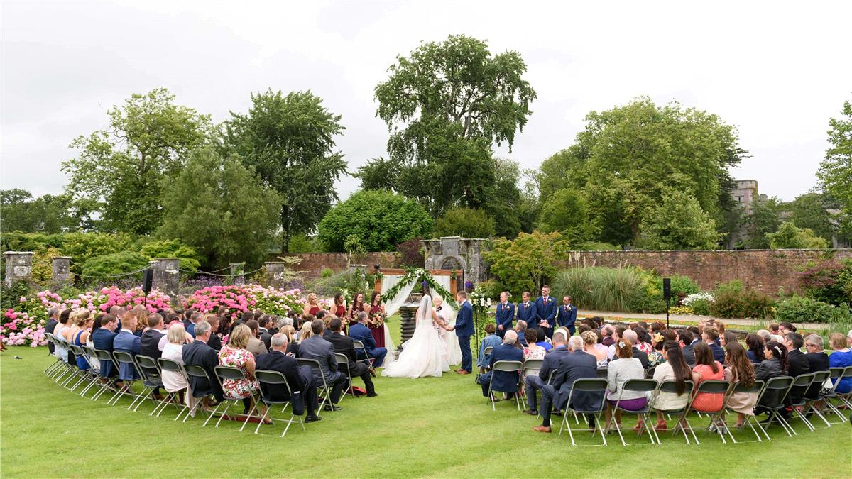 OUTDOOR WEDDINGS